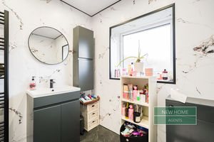 Photo 16- click for photo gallery